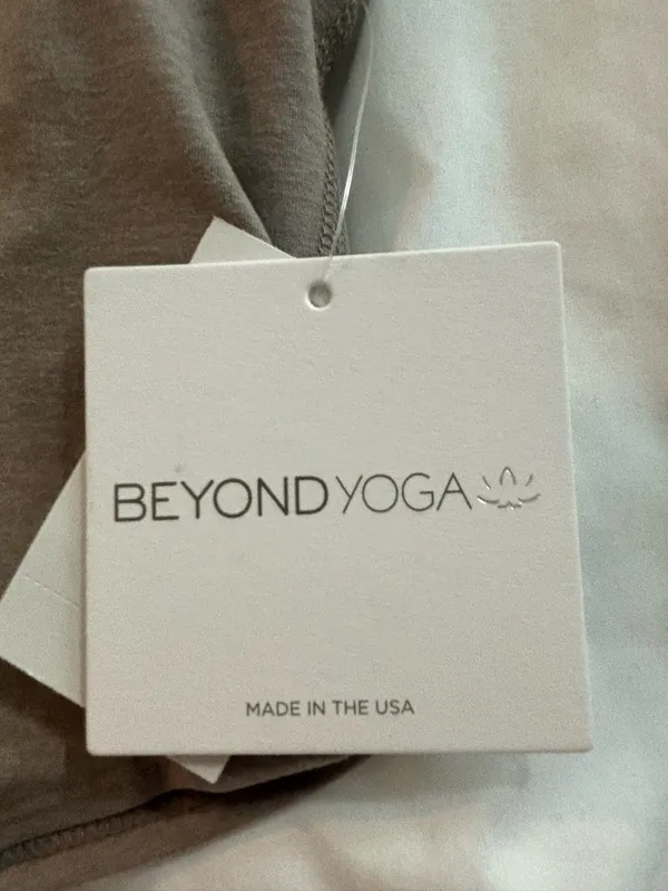 Beyond Yoga Tank Top - Image 2
