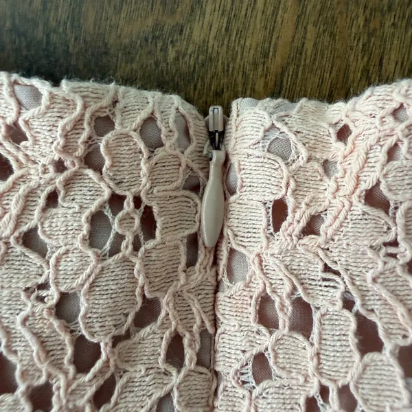 Nicole Miller Sz 2 peach lace crochet handkerchief Off Shoulder Dress Fairy Y2K - Image 7