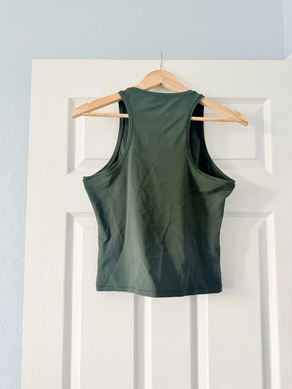 Vuori Tank Top Racerback - Image 6