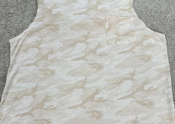 Vuori Women’s Sunset Tank Top Sleeveless Pima Cotton Slub in Bisque Camo XL - Image 5