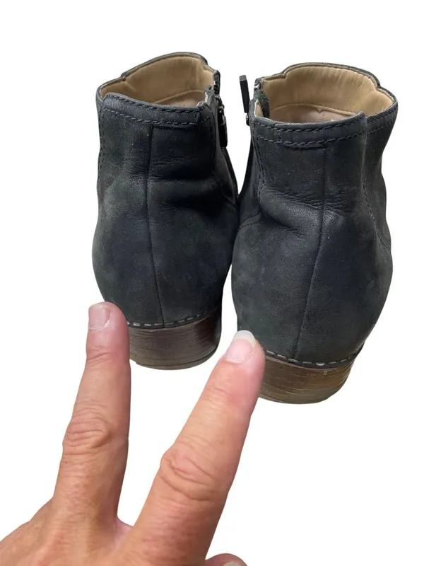 Dansko womens black leather mid ankle casual slip on boots sz 11.5-12 SKU 10-825 - Image 15