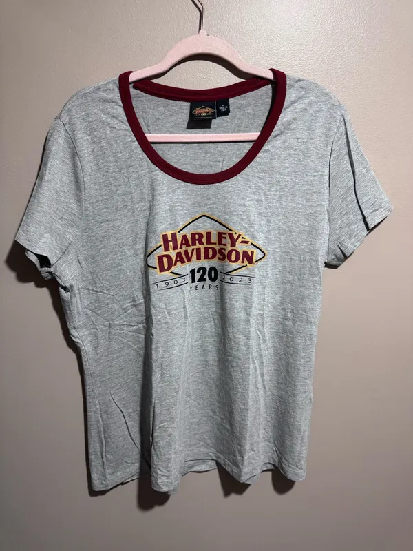 Women's Harley-Davidson Gray Tee with Maroon Neckline and Anniversary Logo XL - Image 3