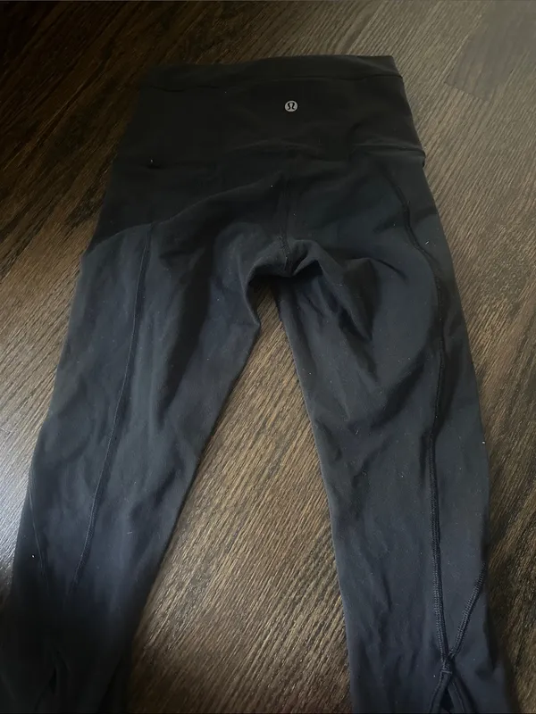 Lululemon size 4 black Lululemon leggings full length ballet crisscross - Image 5