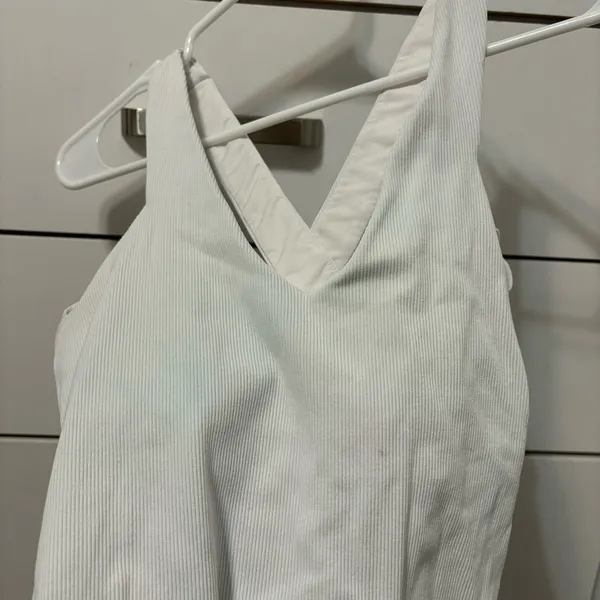 Alo Yoga Elevate Tank Top **FLAWED** - Image 8