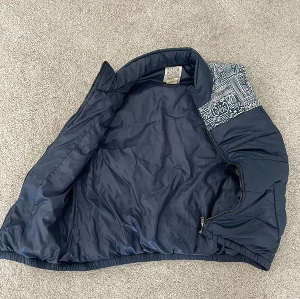 Billabong Sleeveless Puffer Vest - Image 2