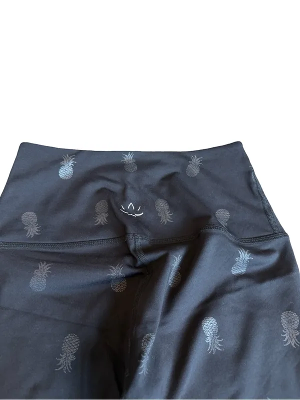 Beyond Yoga Two Piece Workout Set Sports Bra Leggings Black Pineapple Size XS - Image 10