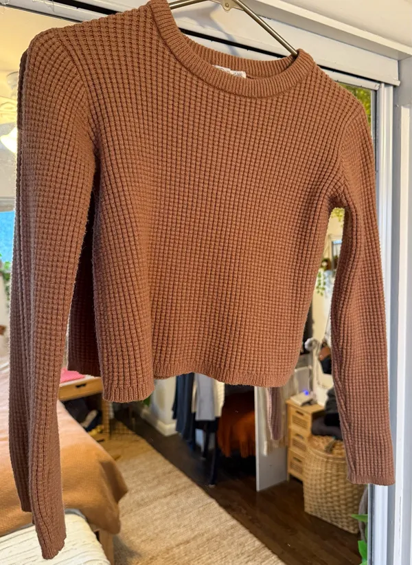 Poof Apparel Cropped Ribbed Sweater - Image 3