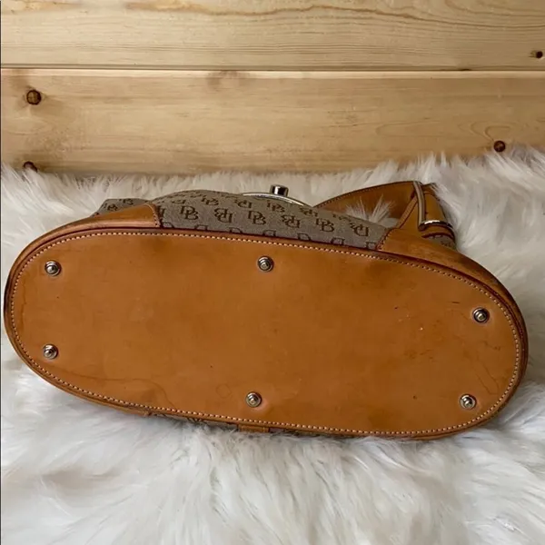 Dooney & Bourke Vintage Signature Leather Purse - Image 8
