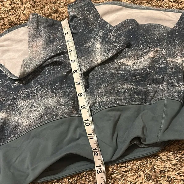 Lululemon Run Time Shorts 2 Size 14 - Image 6