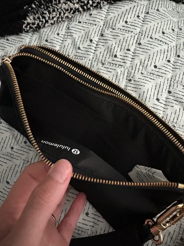 Lululemon Wristlet Pouch Black - Image 3