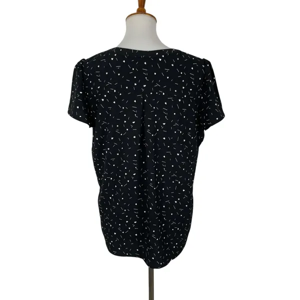 Hilary‎ Radley Blouse Medium Black Heart Print Button Front Workwear Classic - Image 3