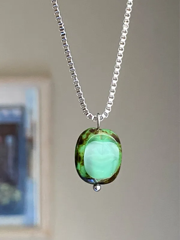 Handmade stainless steel chain & green Picasso Czech glass bead chic vintage retro style simple necklace💚 - Image 2