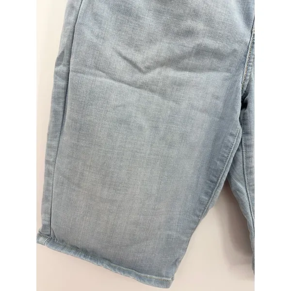 Levi's Classic Bermuda Light Wash Blue Denim Jean‎ Shorts Women's Size 30 - Image 3