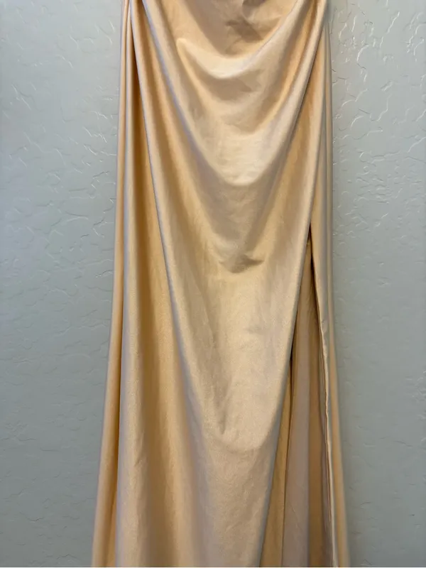 La Femme champagne sleeveless v-neck ruched dress with slit size 6 - Image 8