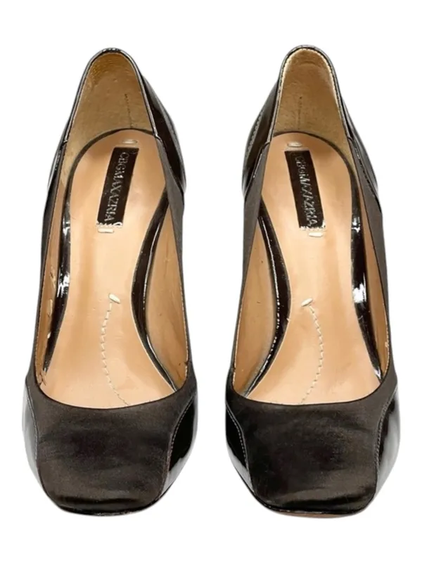 BCBG MaxAzria 𑁍 Shiny Patent Leather + Satin Pumps Carved Heels 𑁍 Cocoa 8.5 𑁍 - Image 8