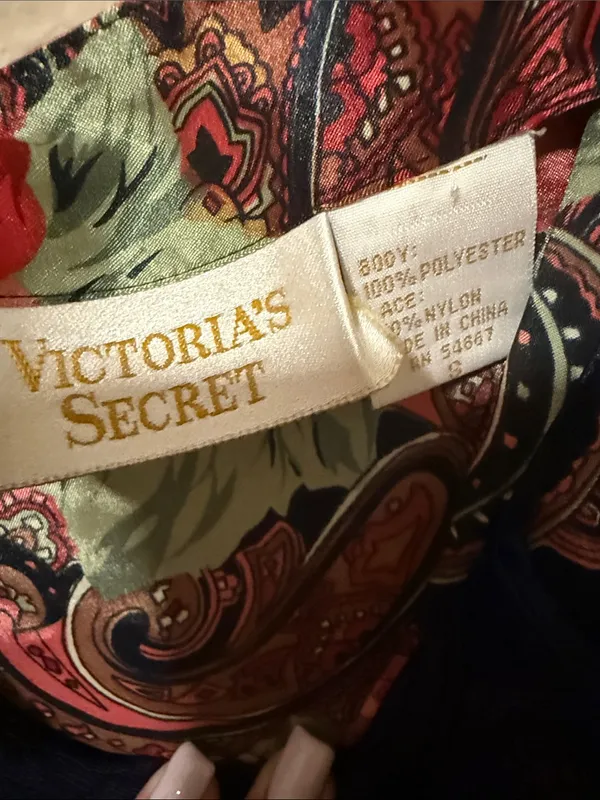 Victoria's Secret Vintage Floral Lace-Trim Navy Satin Cami gown - Image 3