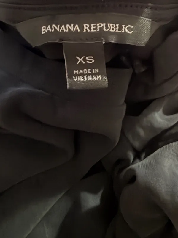 Banana Republic Black Top - Image 5