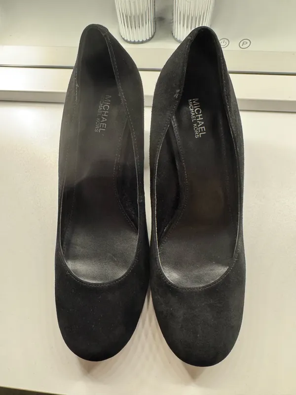  Michael Kors Porter Flex Black Suede Pump Size 7.5 - Image 4