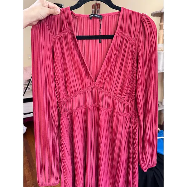 Zara Pleated Satin Dress Red Size Medium‎ 1131/850/600 Blogger Favorite - Image 5