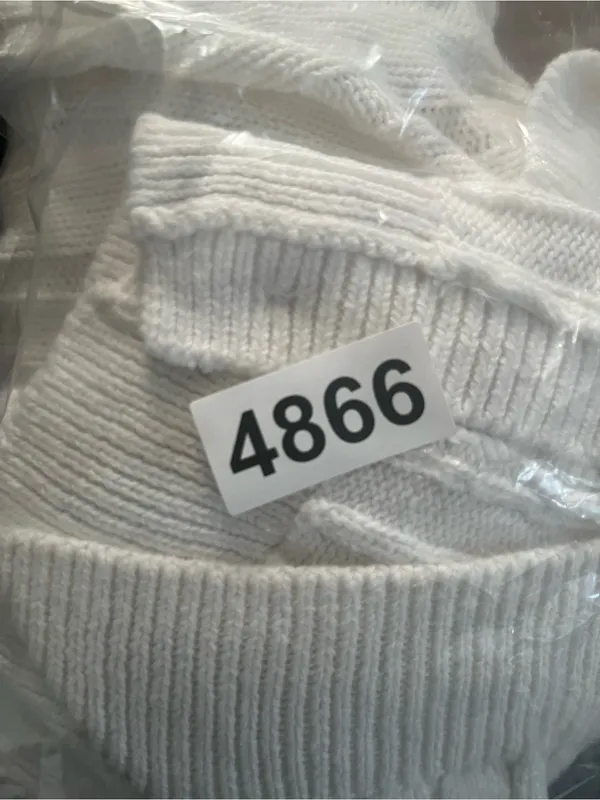 Hollister White Cable Knit Cropped Cardigan Small 100% Cotton Preppy Coastal - Image 7