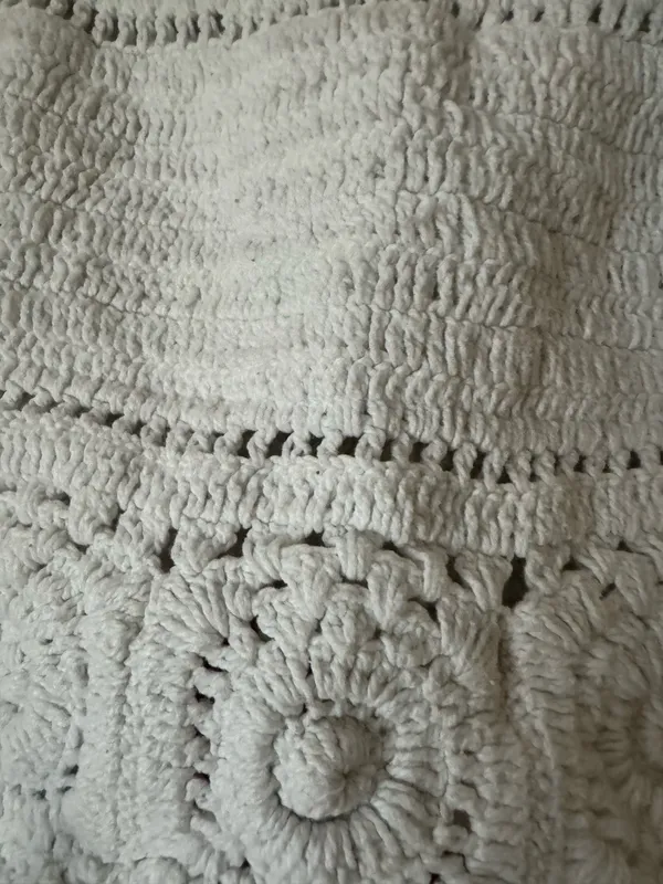 White Crochet Top Size M - Image 4