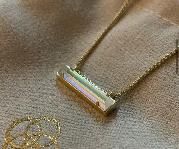 Kendra Scott Leanor Rose Gold Chain Dichroic Glass Rainbow Bar Pendant Necklace - Image 4