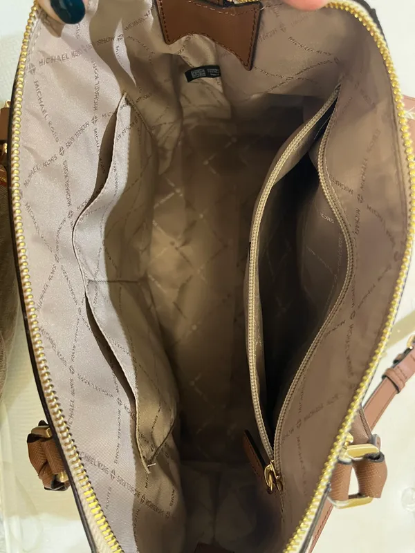 Large Purse - Image 4