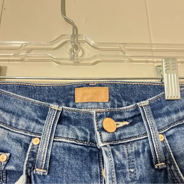 MOTHER The Tripper Ankle Fray Jeans in Nature Touch Base Blue Size 25 - Image 5