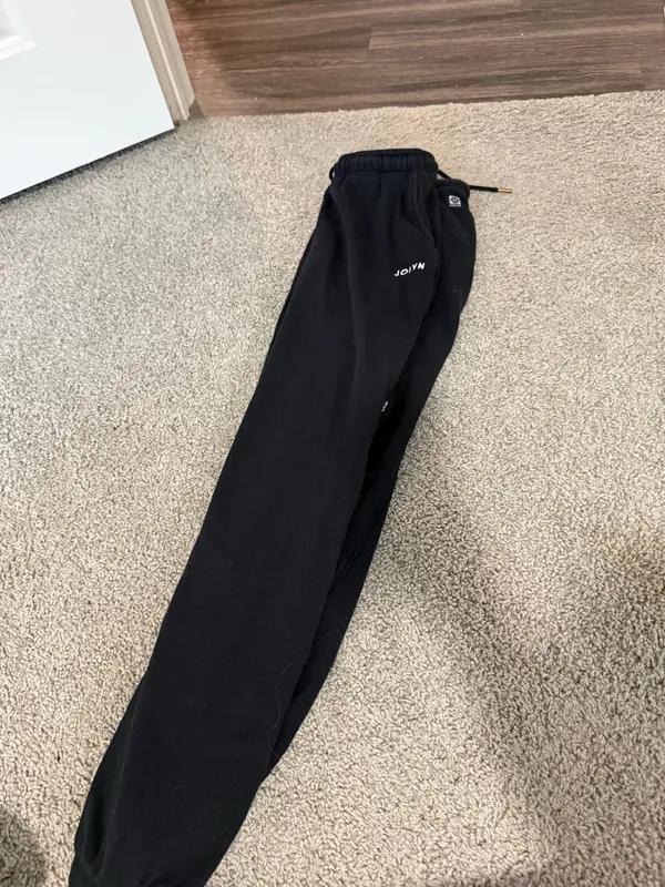 JOLYN Sweatpants Black - Image 3
