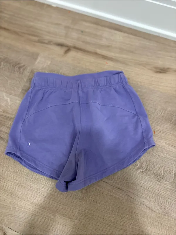 Lululemon Inner Glow High Rise Shorts in Dark Lavender Size 2 - Image 5