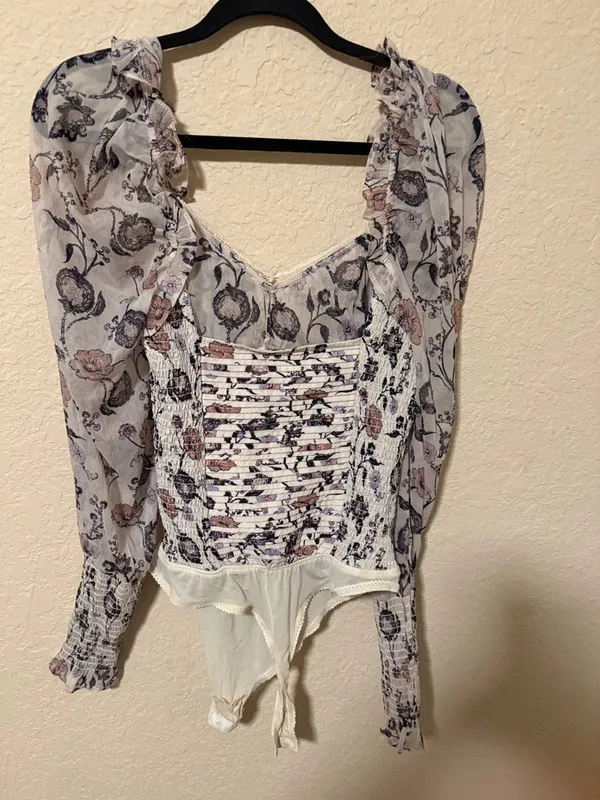 Free People Floral Smocked Long-Sleeve Bodysuit size large - Image 2