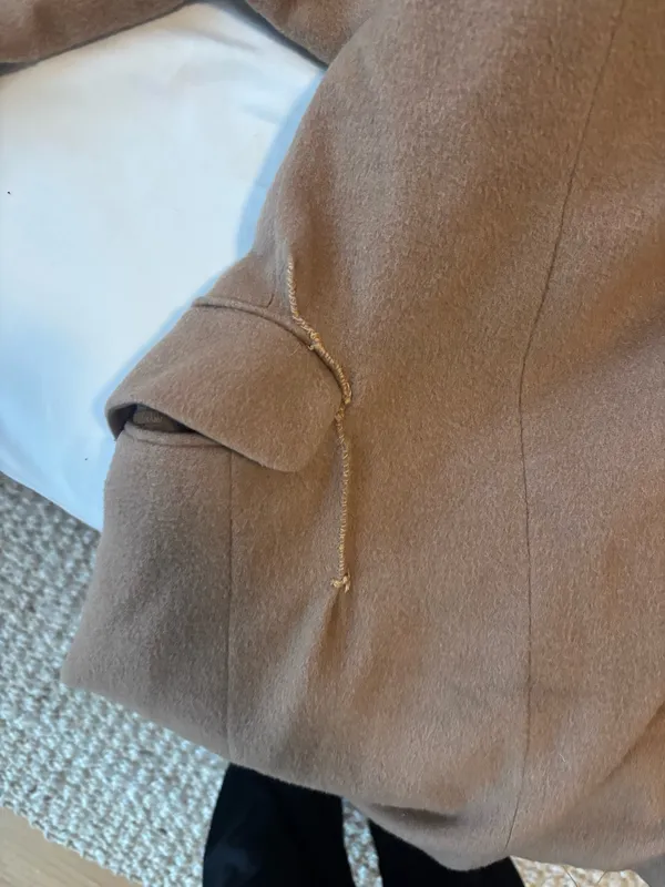 Uniqlo wool/cashmere coat  - Image 6