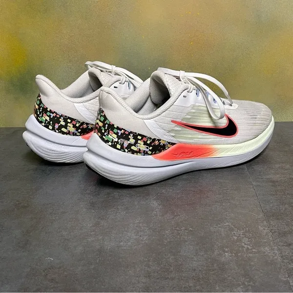 Nike Air Winflo 9 Women’s Running Shoes White Size 8.5 - Image 9