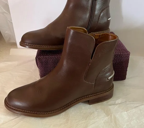 FRANCO SARTO (7) BROWN LEATHER ANKLE BOOT WITH SIDE ZIP PREOWNED - Image 2