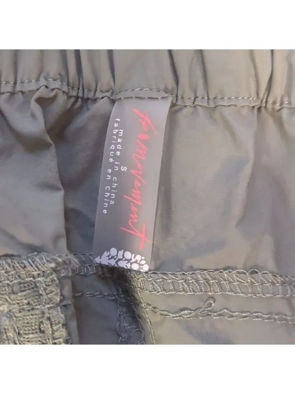 Free people in the wilds grey olive shorts size small - Image 5