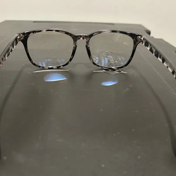 Stylish Tortoise Shell Glasses Brown - Image 5