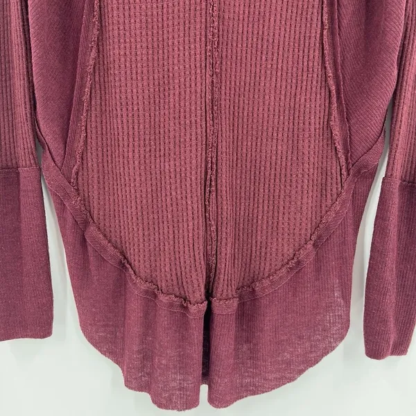 We The Free People Laguna Waffle Knit Top Burgundy Red‎ Long Sleeves Size Medium - Image 8
