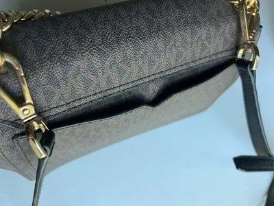 Michael Kors Purse Crossbody - Image 2