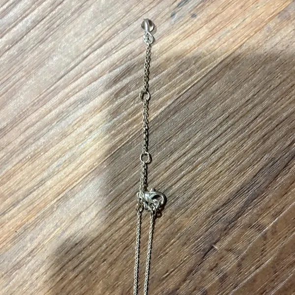 Elegant B Silver Necklace - Image 3