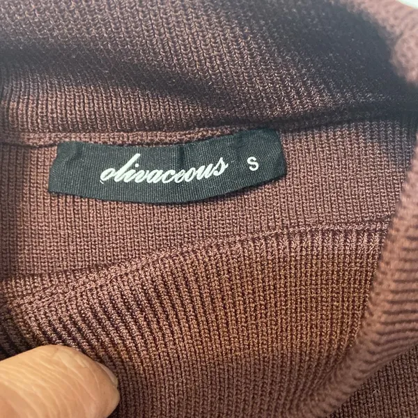 Olivaceous Long Sleeve Ribbed Brown Crop Top Size Small - Image 4
