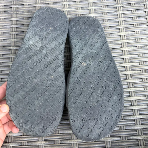 Lululemon Restfeel Slide Black Graphite Grey Womens 9 Athletic Sandals - Image 3