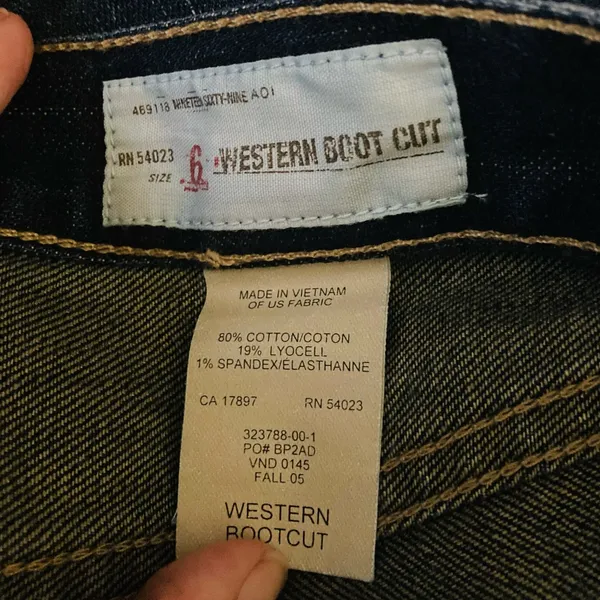 Vintage Y2K dark wash Western Bootcut Gap jeans. Size 6 - Image 3