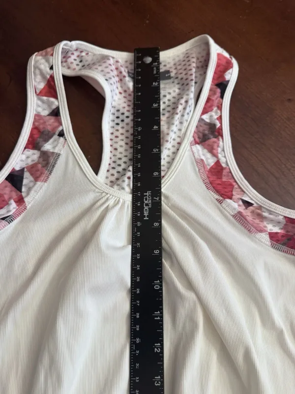 LIJA Activewear Tank style SIZE S/P - Image 4