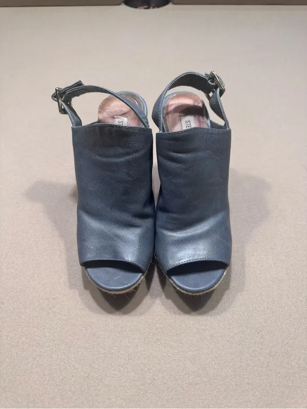 Steve Madden "Nonstop" blue peep-toe slingback wedges - Image 2