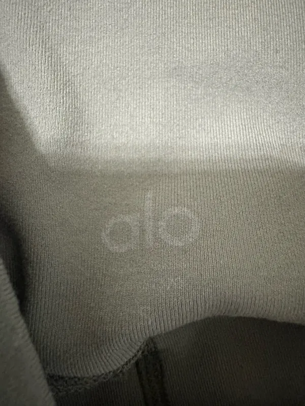 Alo yoga leggings size small - Image 4