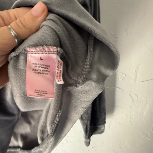 Juicy Couture Velour Sweatshirt Rhinestone Logo Gray Women's Size L Long Sleeve‎ - Image 7