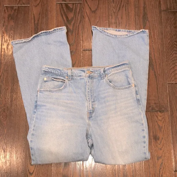 Levi’s 70’s high flare jeans size 31 - Image 2