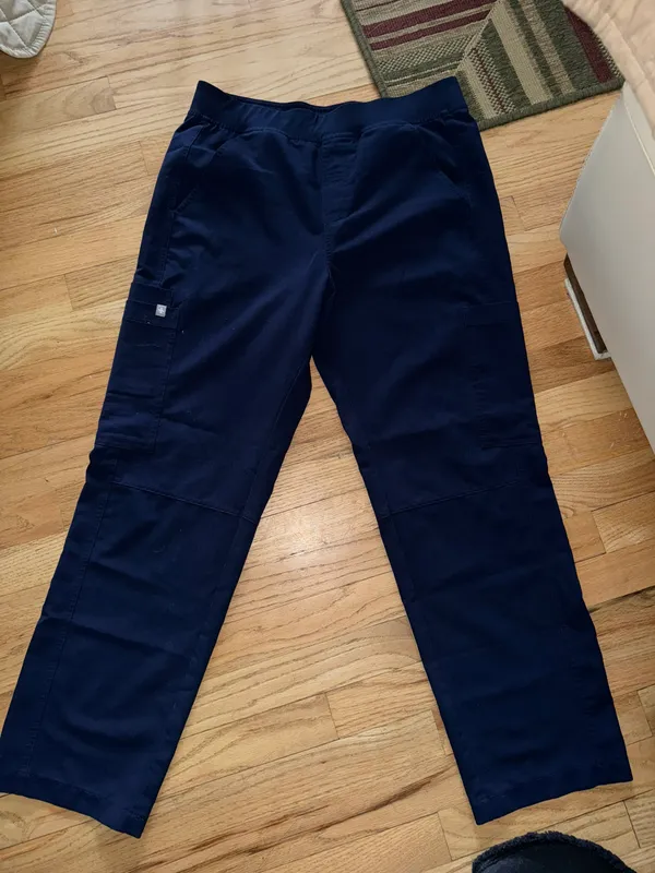 FIGS Scrub Pants Medium - Image 2