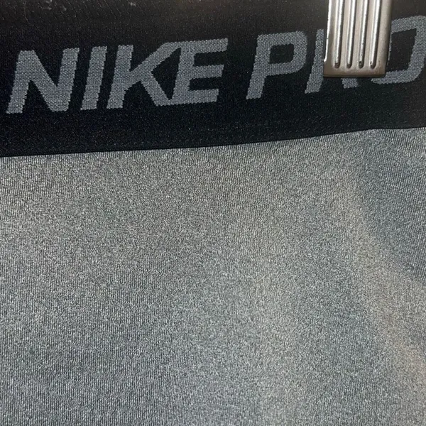 ✨Nike Pro 5" Compression Grey Sz Medium Shorts✨ - Image 9