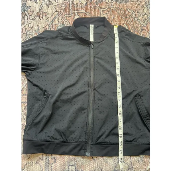 Lululemon Final Lap Jacket Black Perforated Mesh Lightweight Athletic Coat - Image 14